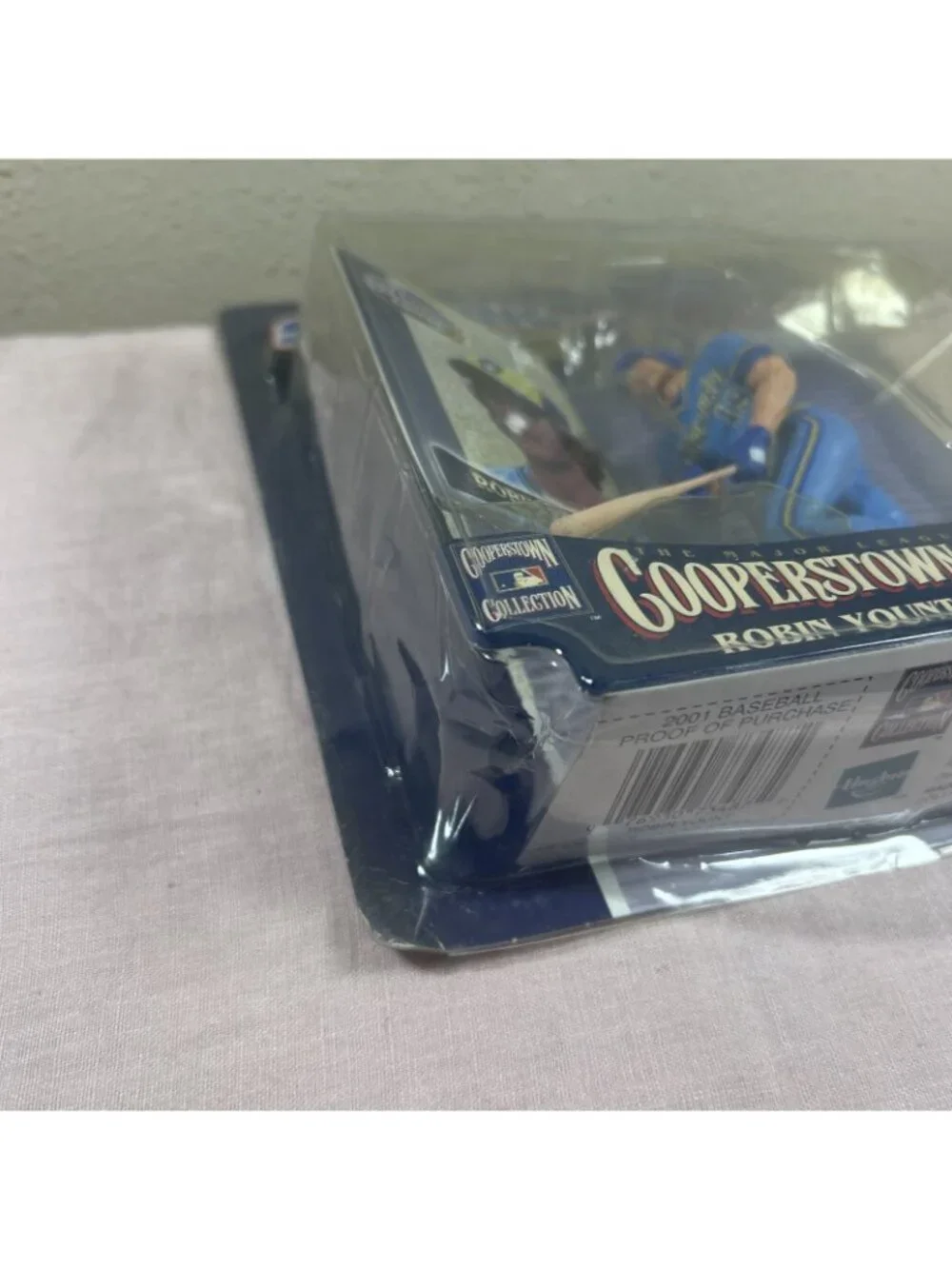 Starting Lineup (2) 2001 Robin Yount Milwaukee Brewers Cooperstown Collection
